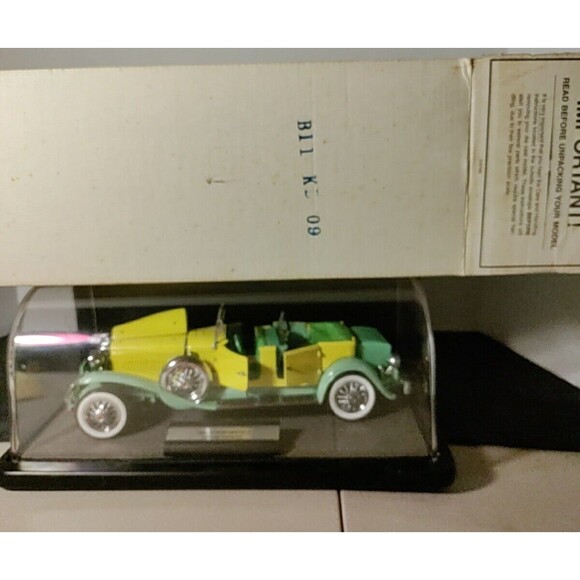 Franklin Mint 1930 Duesenberg Derham Tourster 1:24 Green / Yellow B11KD09 - Picture 7 of 7